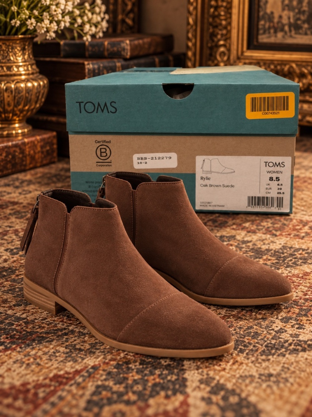 🆕 TOMS • Riley Oak Brown Suede Bootie Ankle Boots Includes Box